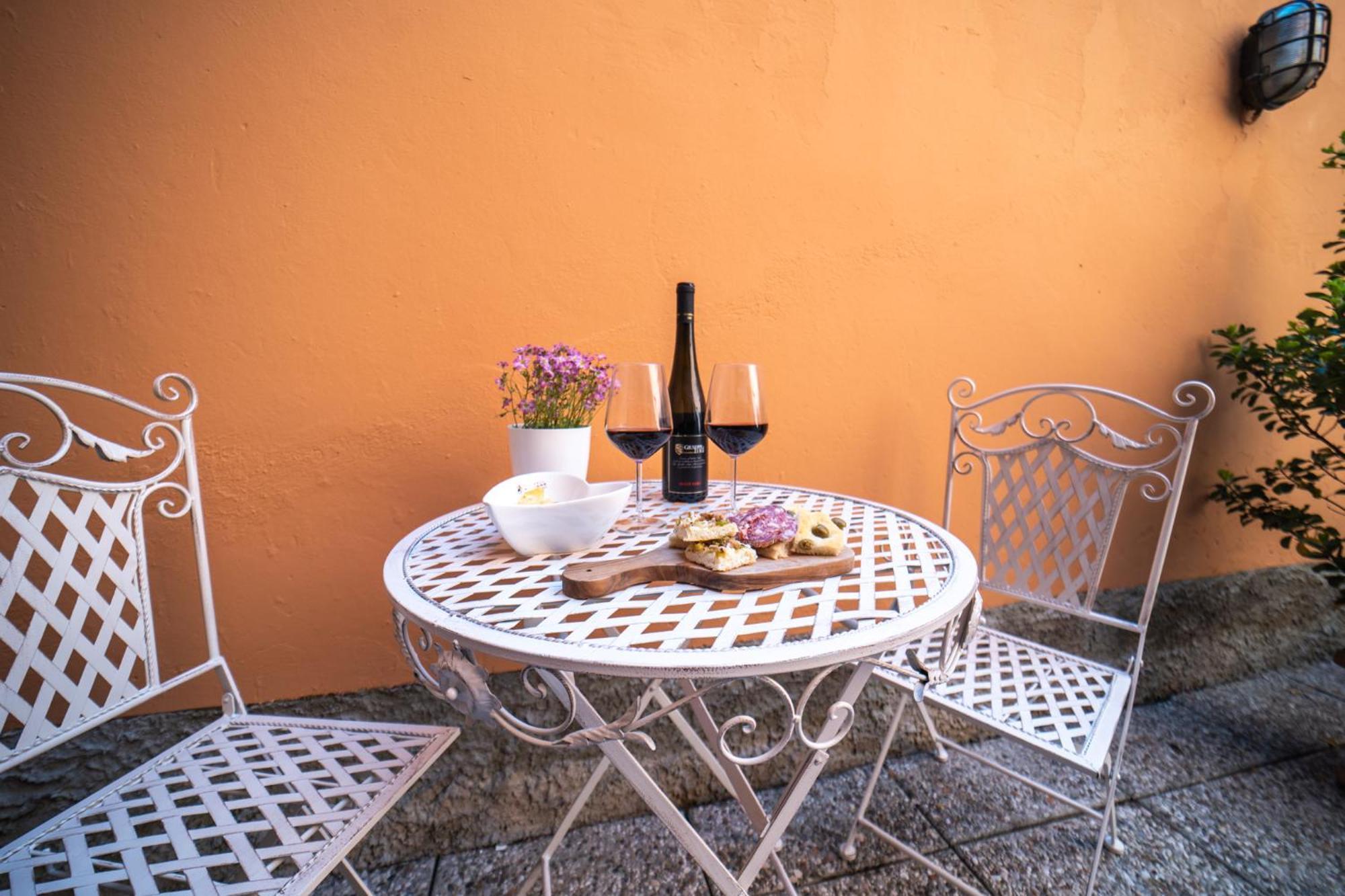 Ferienwohnung Il Cortiletto Lecco Exterior foto